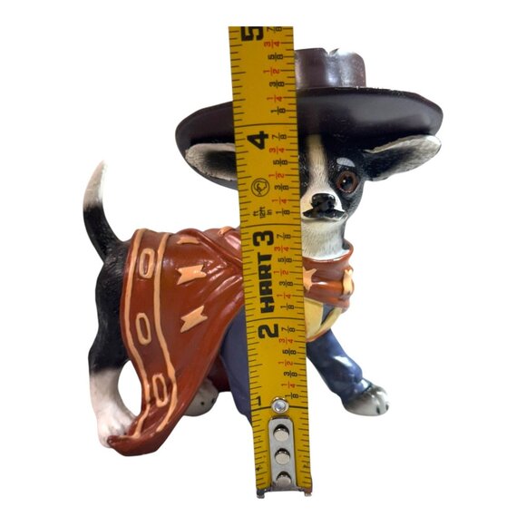 Hamilton Collection Spurs ‘N Furs Chihuahua Cowboys A Paw-fect Hero Cape Hat - Picture 4 of 9